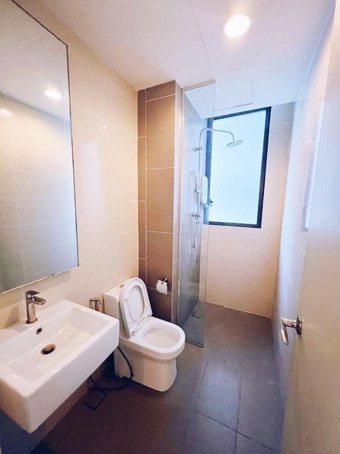 Connected Train 3 Bedrooms - Above Klgateway Mall 14 كوالالمبور المظهر الخارجي الصورة