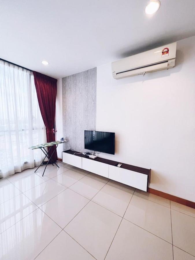 Connected Train 3 Bedrooms - Above Klgateway Mall 14 كوالالمبور المظهر الخارجي الصورة