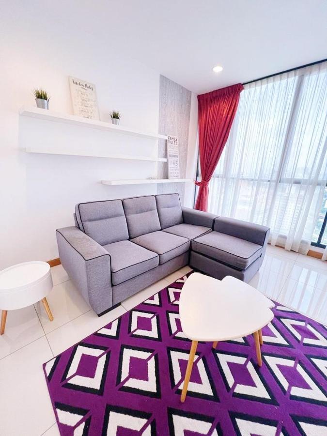 Connected Train 3 Bedrooms - Above Klgateway Mall 14 كوالالمبور المظهر الخارجي الصورة