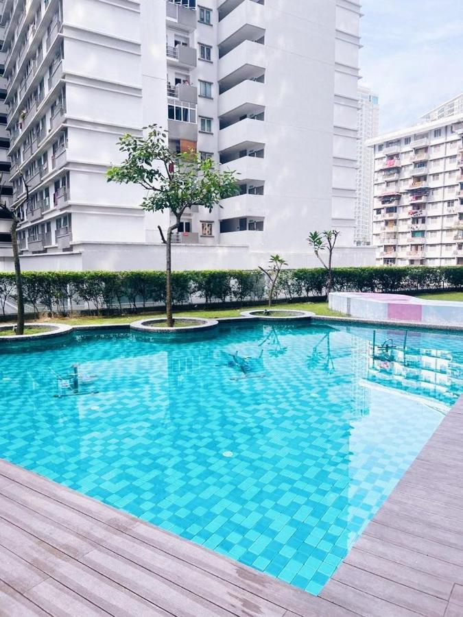 Connected Train 3 Bedrooms - Above Klgateway Mall 14 كوالالمبور المظهر الخارجي الصورة