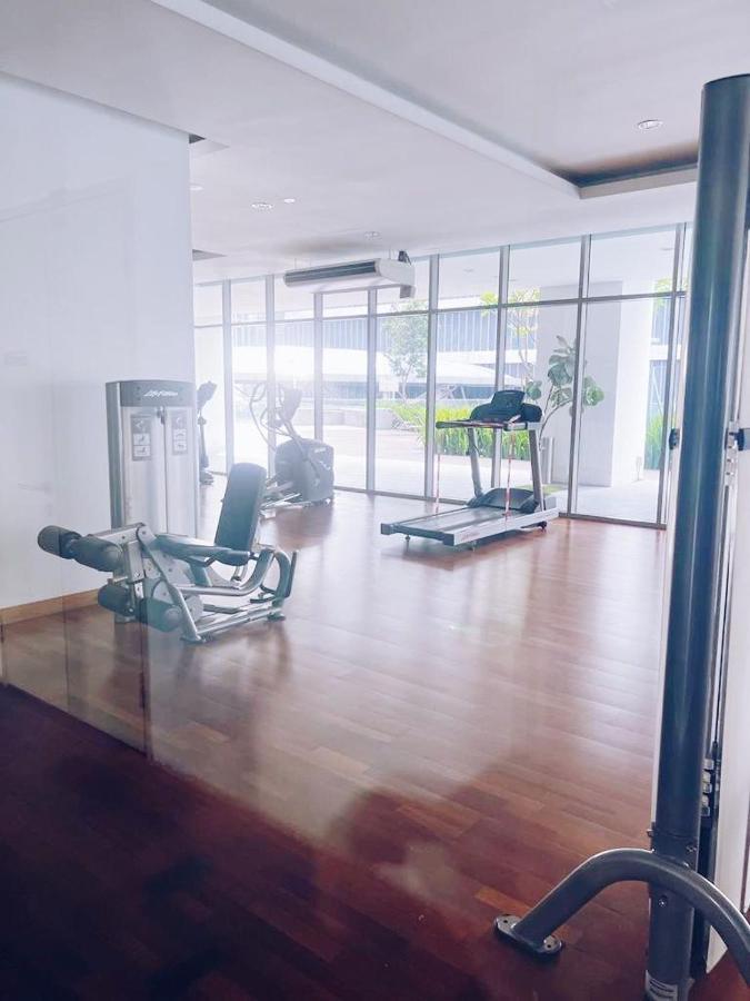 Connected Train 3 Bedrooms - Above Klgateway Mall 14 كوالالمبور المظهر الخارجي الصورة